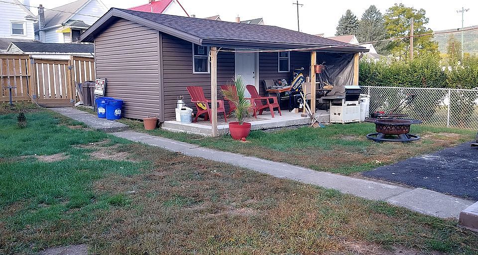 2nd image of 1729 Bulwer St #L25-26
