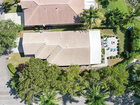 4th image of 4280 SW 11th Street