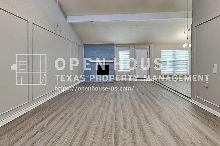 3900 Buckhorn Pl — Photo 3