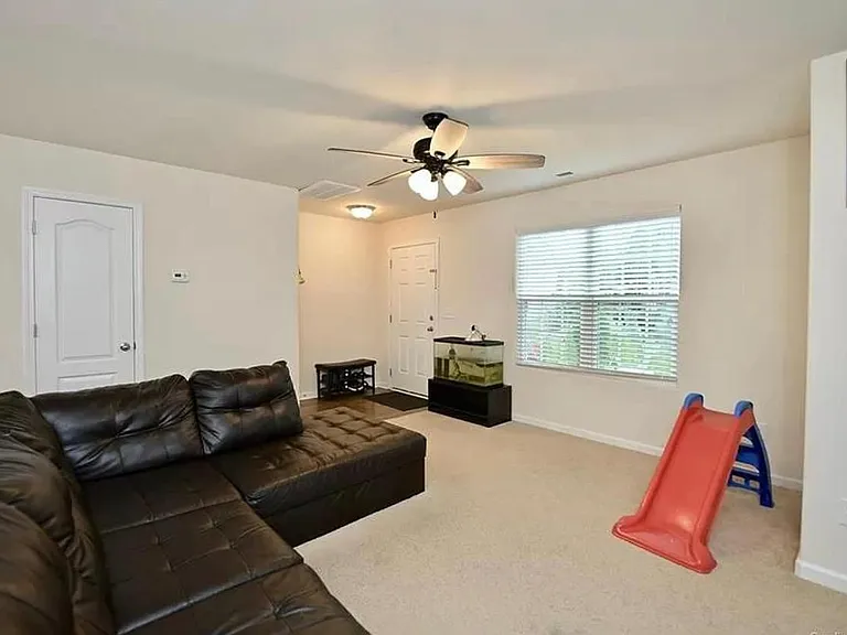 4058 Glenlea Commons Dr — Photo 12