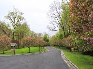 24 Birch Grove Dr, Armonk, NY 10504