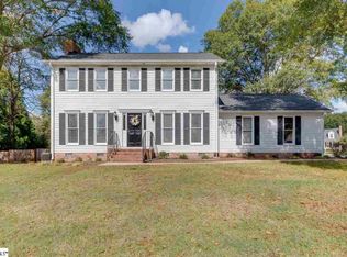 3 Legrae Ct, Taylors, SC 29687