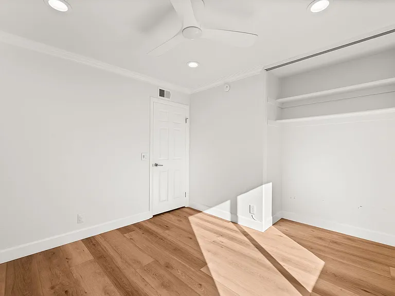 25392 Neptune Dr — Photo 30