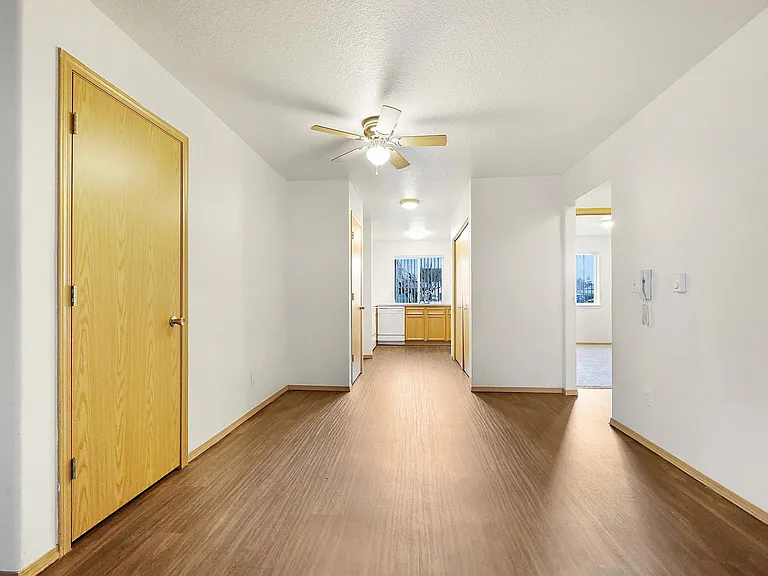 Andrea Place Apartments — Photo 11