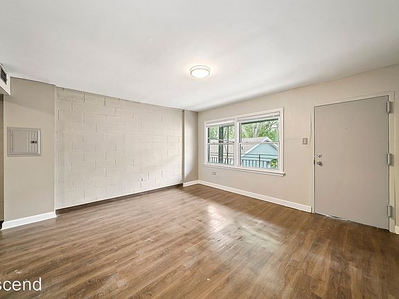 2nd image of 7830 S Yates Blvd APT 4