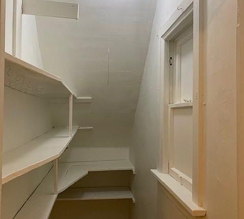 Walk in pantry off kitchen