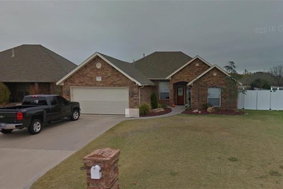 1st image of 4208 Oakbrook Dr