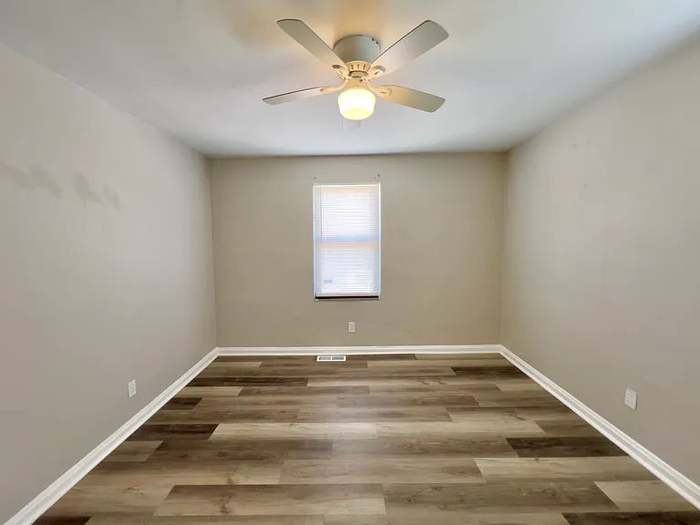 4232 Jennings Station Rd — Photo 12