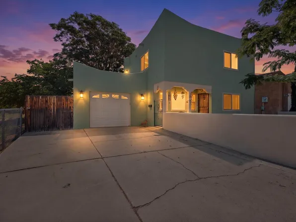 1648 Moon St NE, Albuquerque, NM 87112
