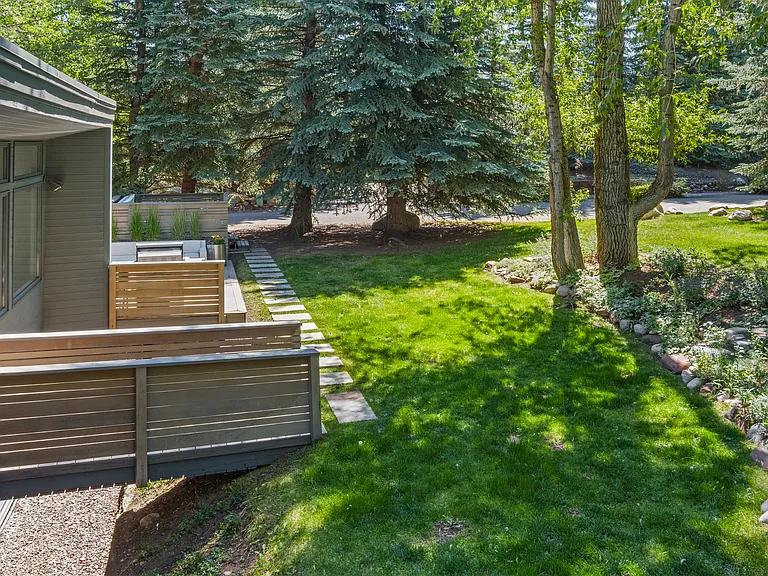 55 Overlook Dr — Photo 31