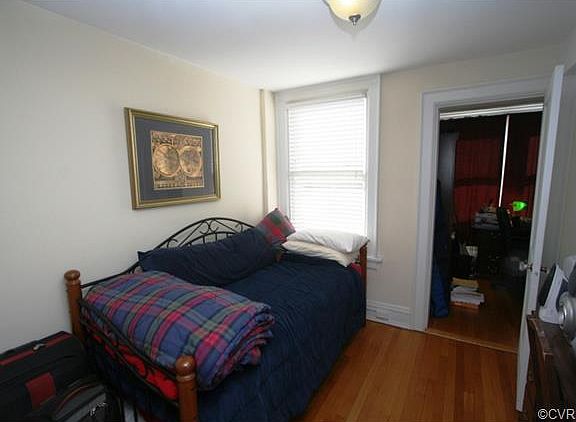 5th image of 2219 Maplewood Ave
