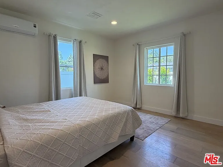 11836 Laurelwood Dr — Photo 31