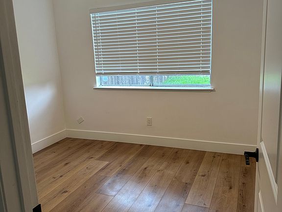 3rd image of 51 Quasar Cir