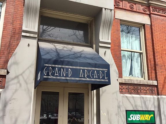 4th image of 408 W Saint Clair Ave APT 214