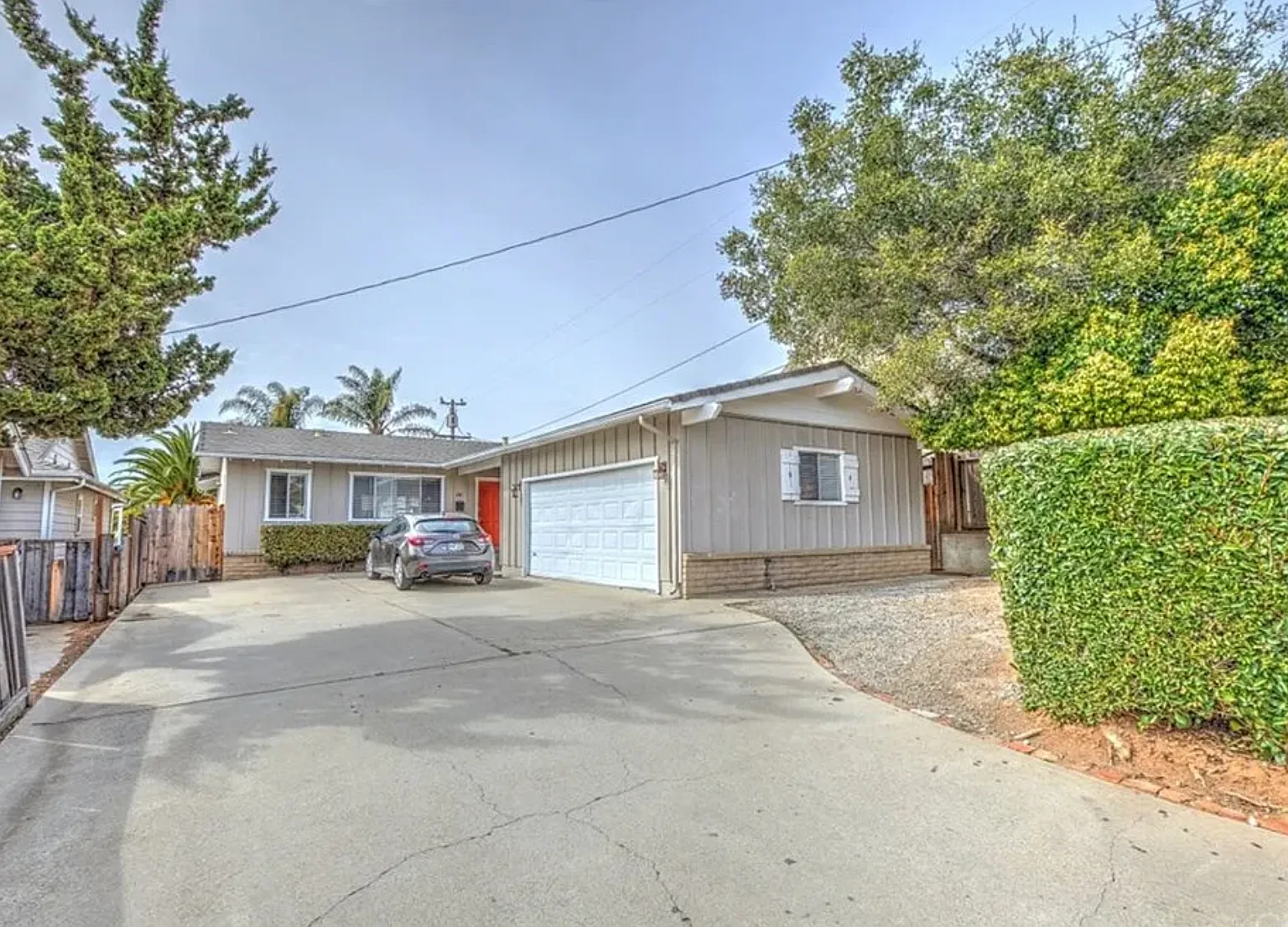 5 bed, 1700 sqft, $1,300 — Photo 1