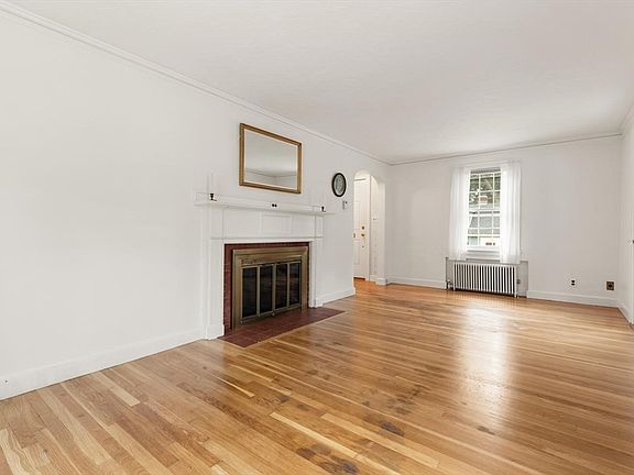 5th image of 62 Bellington St
