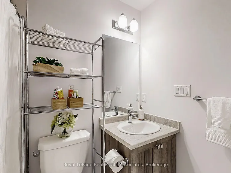 461 Blackburn Dr #40 — Photo 26