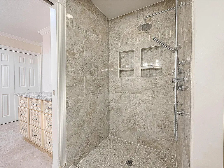 3019 Stoney Brook Dr — Photo 37