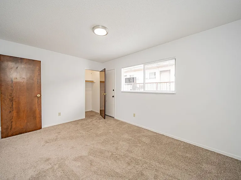 2509 Bartlett St — Photo 13
