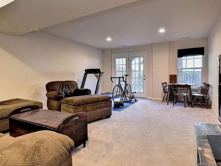 4672 Noland Blvd — Photo 22