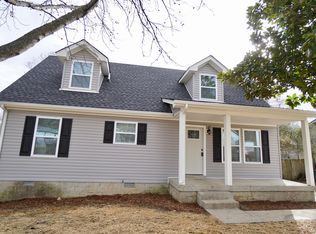 225 Centennial Dr, La Vergne, TN 37086