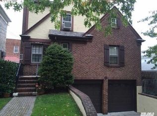 17209 32nd Ave, Flushing, NY 11358