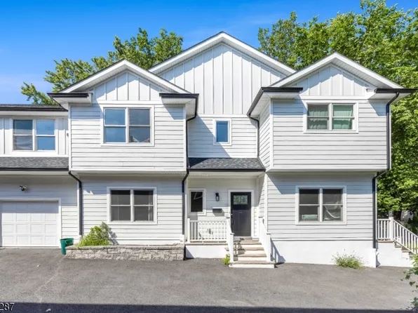 203 Queen Anne Rd, Bogota Boro, NJ 07603