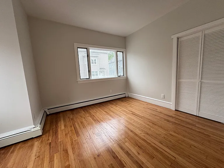631 Walnut St #1 — Photo 13