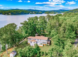 1121 Settlers Ln, Friendsville, TN 37737