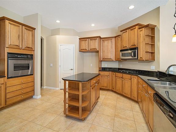 4th image of 2929 Hillside Ramble Dr