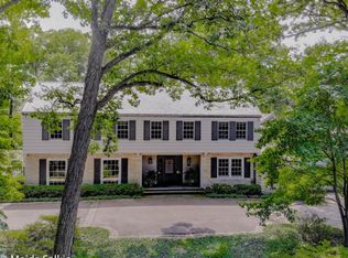 320 White Oak Ln, Winnetka, IL 60093