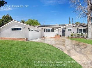 21807 Eccles St, Canoga Park, CA 91304