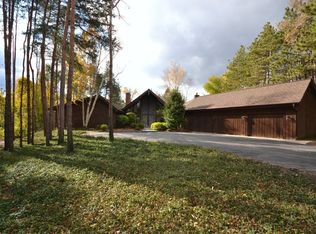 6772 Creekside Dr, Long Grove, IL