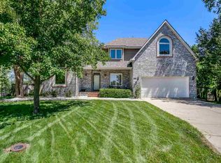 2416 N Clubhouse Ct, Wichita, KS 67226