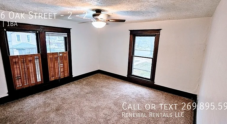 206 Oak St #2 — Photo 13