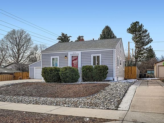 2nd image of 1015 Lamar Street