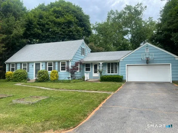 6 Harvard Road, Ledyard, CT 06335