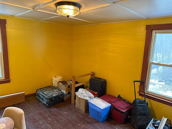 4th image of 1442 Soap Hollow Rd