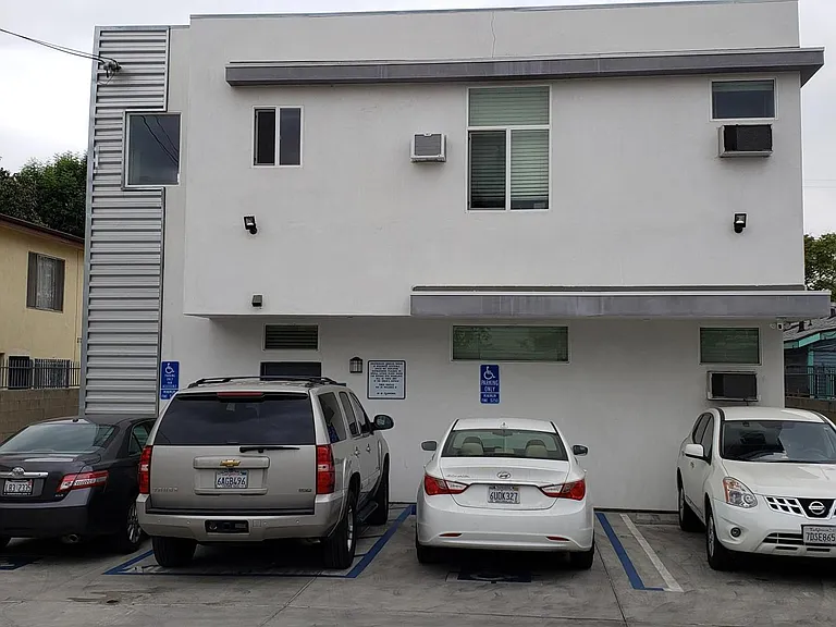 536 N Westmoreland Ave #203 — Photo 14