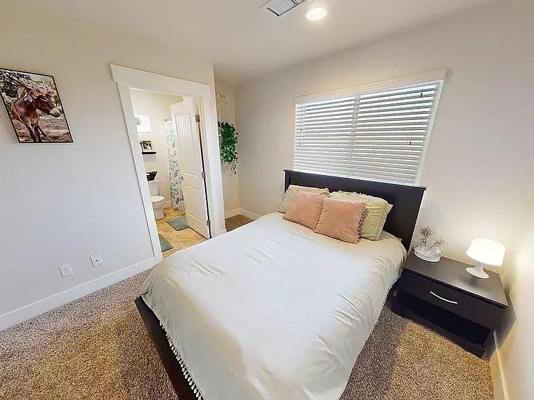 5322 Western Way — Photo 5