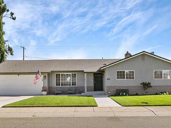 2nd image of 2208 Cabrillo Cir