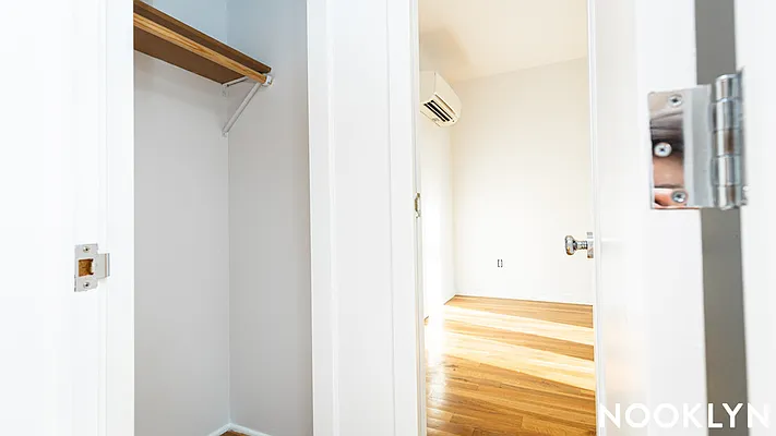 Rented by Nooklyn NYC LLC | media 101