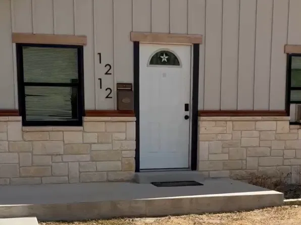 1212 Brady Ave, Brownwood, TX 76801