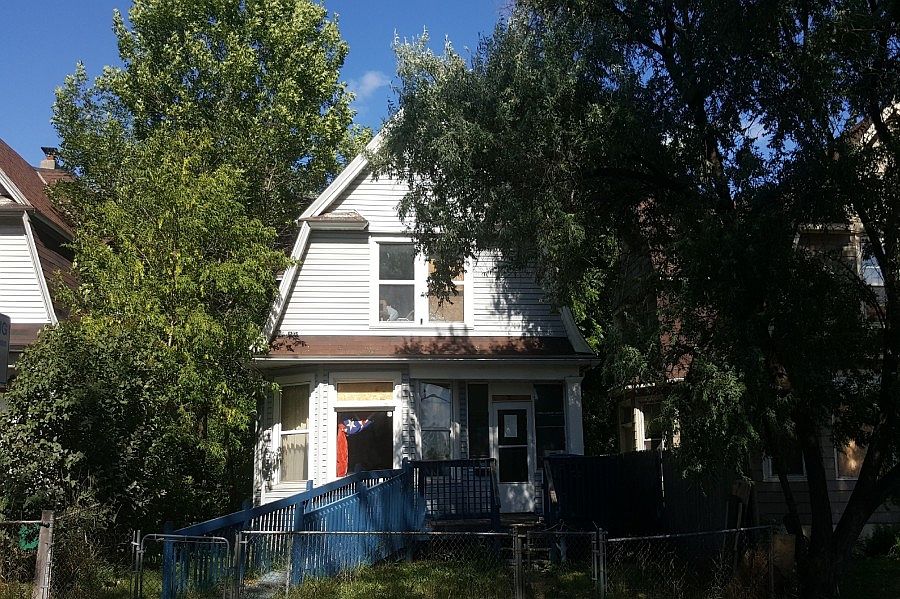 1st image of 26 N 25th Ave W