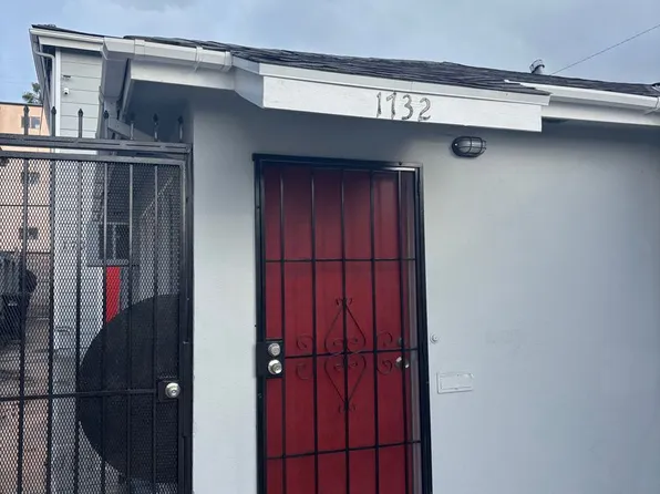 Charming 2 Bedroom Long Beach Apartment - Close to PCH!