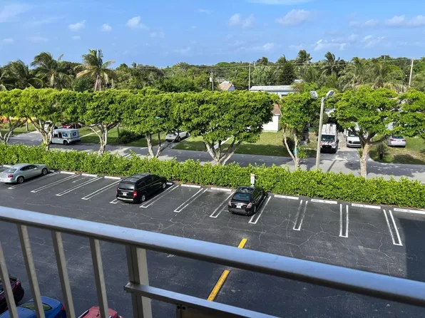2615 NE 3RD Court #402, Boynton Beach, FL 33435