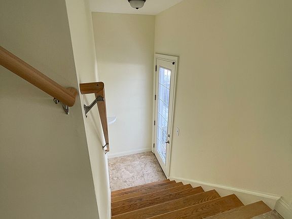 4th image of 157 W Main St APT 4