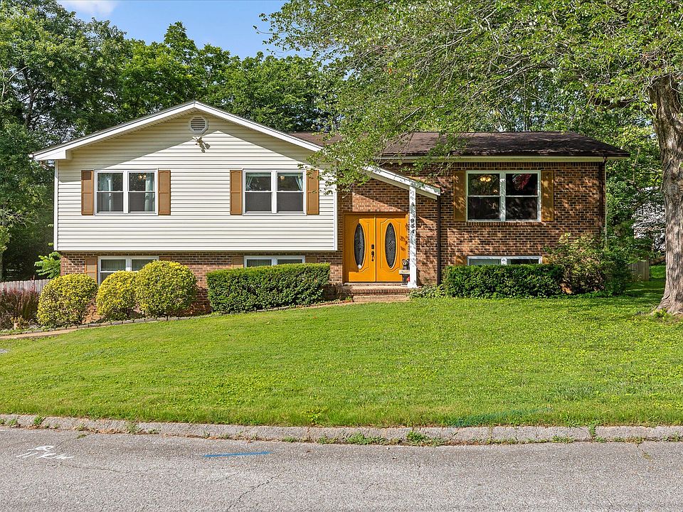1st image of 934 Spurling Dr
