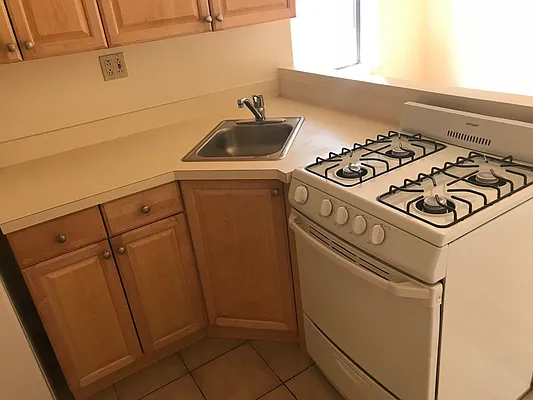 Rented by Mdays Realty | media 20