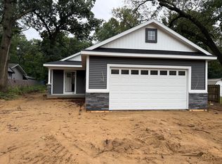 2245 Macarthur Rd, Muskegon, MI 49442
